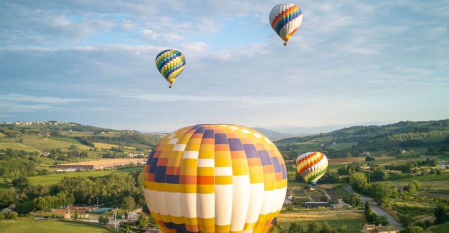 1-Hour Hot Air Balloon Flight Over Tuscany from Lucca - What a VIP 1-Hour Balloon Over Lucca Feels Like