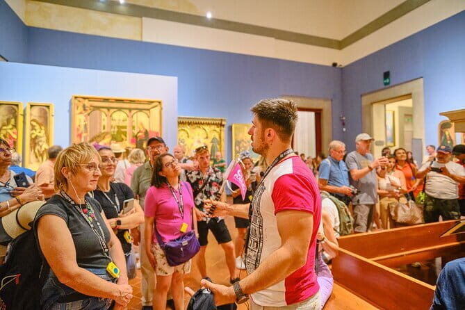 Accademia Gallery private tour with skip the line ticket - Skip the Queue: What the Via Ricasoli Meet-Up Really Means