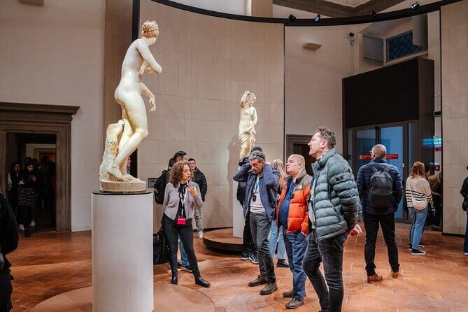 Accademia & Uffizi Combo Tour in Florence Art, History Highlights - Guides, listening quality, and group flow