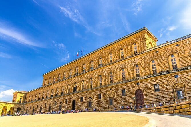 Accademia & Uffizi Museums: Small Group Tour with Optional Lunch - Uffizi Gallery: Botticelli’s rooms and Leonardo’s Annunciation