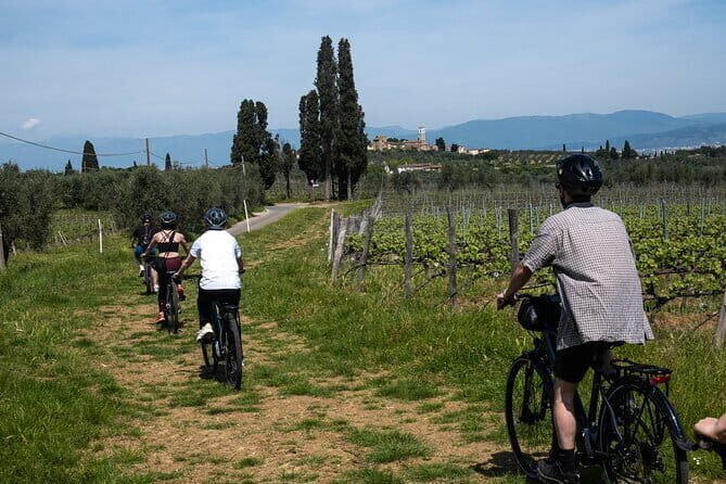 Active Full Day Tuscan Bike Tour With Wine Tasting and Lunch - Florence to Chianti: A Bike Day That Feels Like You Left the Tour Bus