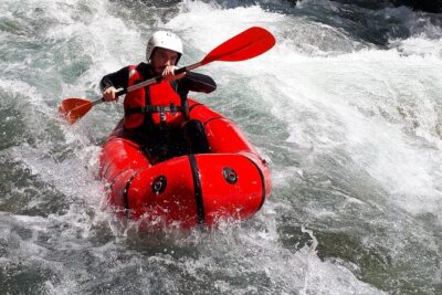 Adrenaline kayaking on the Lima and Serchio rivers in Bagni di Lucca - Lima in spring/autumn vs Serchio in summer