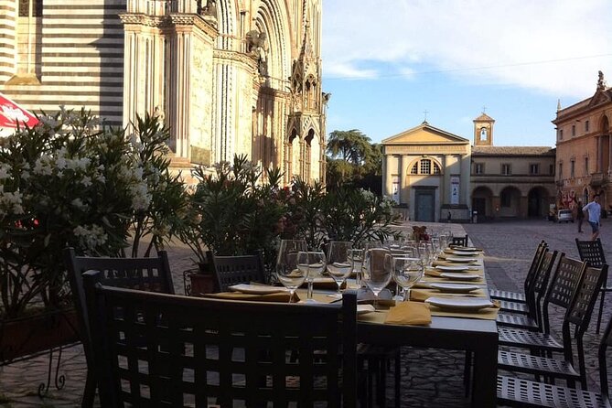 Aperitif in front of the Duomo and Orvieto Underground Caves tour - Orvieto Underground Caves: 440 Caves Beneath Your Feet