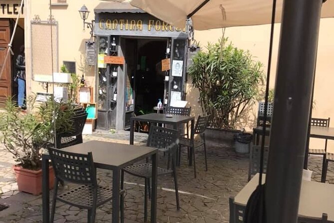 Aperitif in front of the Duomo and Orvieto Underground Caves tour - Food and Wine Rhythm: What’s Included, What Might Vary