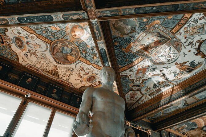 Artful Eight: 8 Wonders of Florence in Accademia, Center & Uffizi - Accademia Stop 2: Seeing David with a Plan, Not a Map