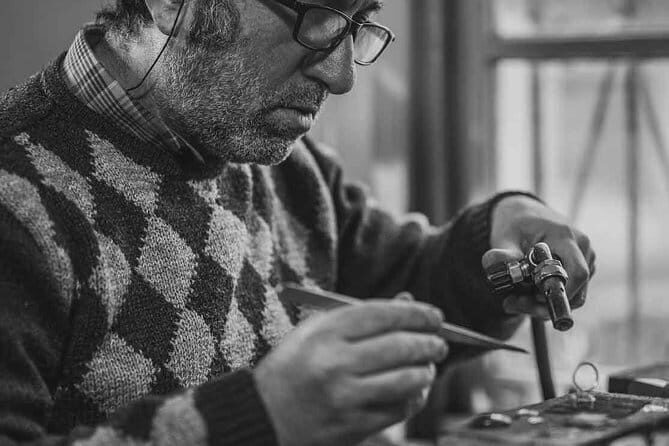 Artisan Workshops: Private Walking Tour in Florence - Why this private artisan walk beats a normal shopping loop