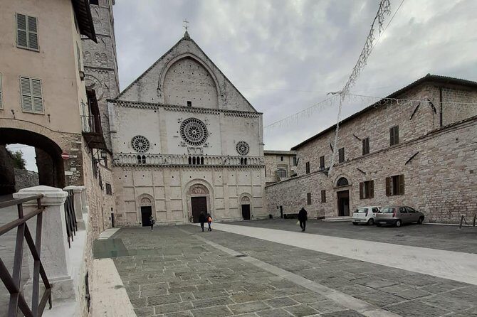 Assisi, City Highlights and Basilica of St. Francis tour - Chiesa Nuova: a 1615 church with Francis origin folklore