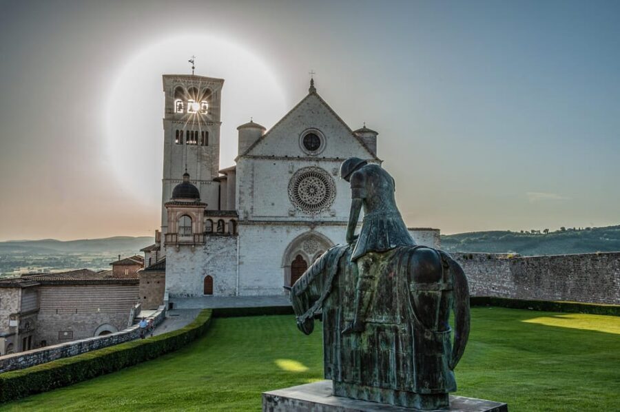Assisi City highlights and St. Francis Basilica Tour - Where you meet and how the timing stays sane