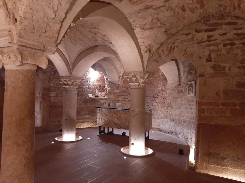 Assisi: Crypt of San Rufino and Roman Forum Underground Tour - Meeting at the Cathedral of San Rufino: get your bearings fast