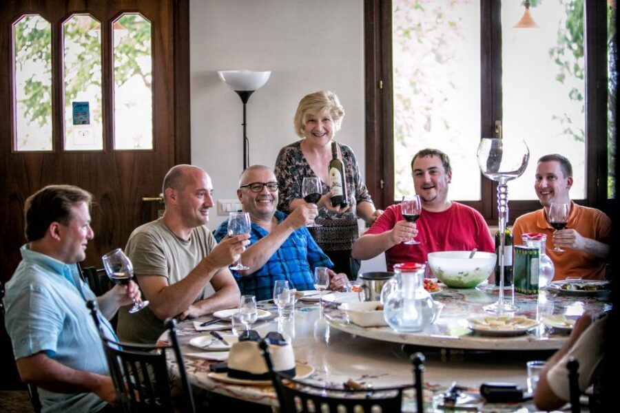 Assisi: Organic Winery Tour with Tastings & Typical Food - Meeting at Tili 21 in Assisi: what to expect before you start