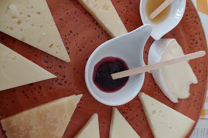 Authentic Full dinner & Wine Experience with a Sommelier in Pisa - Charcuterie and farm cheese: 7 kinds, taught to taste
