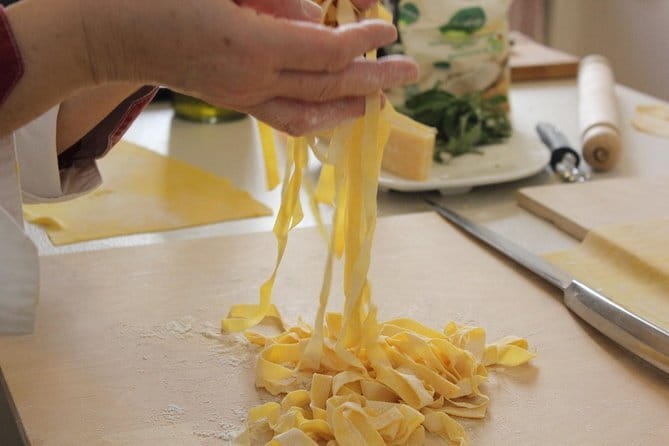 Authentic Tuscan Pasta Class in Florence with Local Chef Cinzia - A small-group dinner in Cinzia’s Florence home