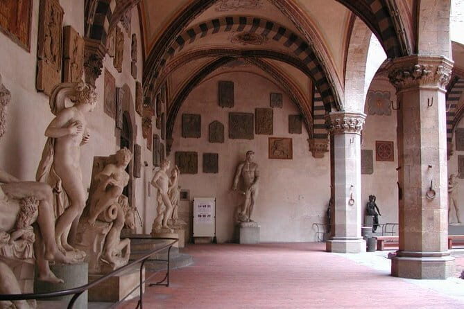 BARGELLO Museum, Glories of Renaissance, Michelangelo and Donatello - What the guide adds beyond the artwork