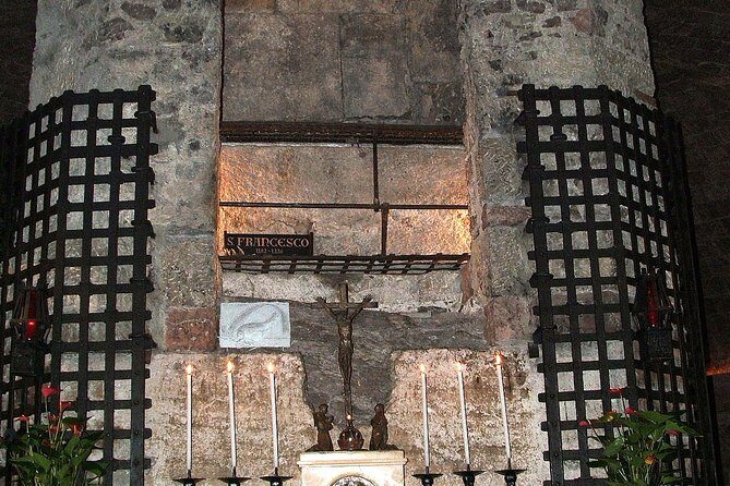 Basilica of Saint Francis in Assisi - Private Tour - Lower Church: Saint Francis’ remains and the medieval masters