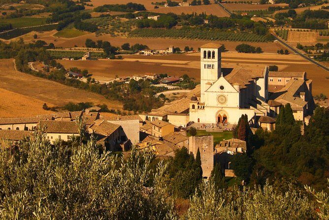 Basilica of St. Francis of Assisi. Tour with official guide - Stop 2: the upper church and the painted cycle of Francis’s life