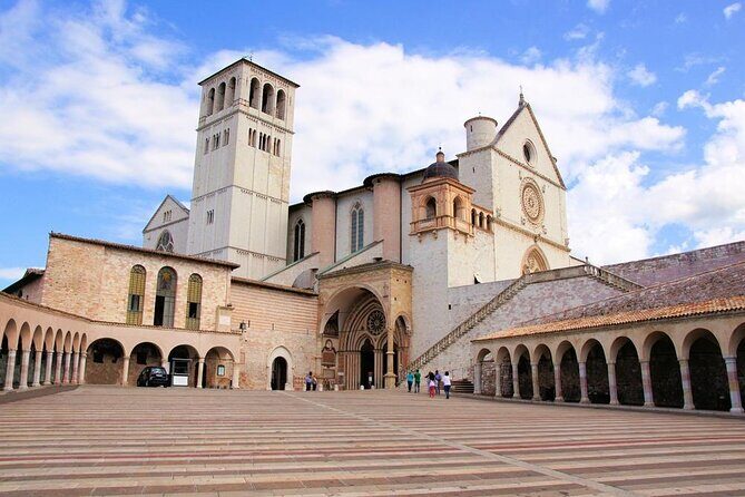 Basilica of St. Francis of Assisi. Tour with official guide - Your guided route in plain terms (and what it means for your time)