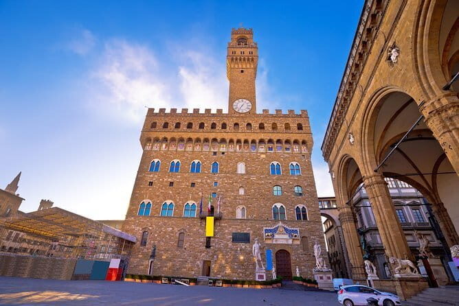 BE THE FIRST: Early Bird Florence Walking Tour & Accademia Gallery (David) - The walk starts with bearings: Florence landmarks in one connected loop