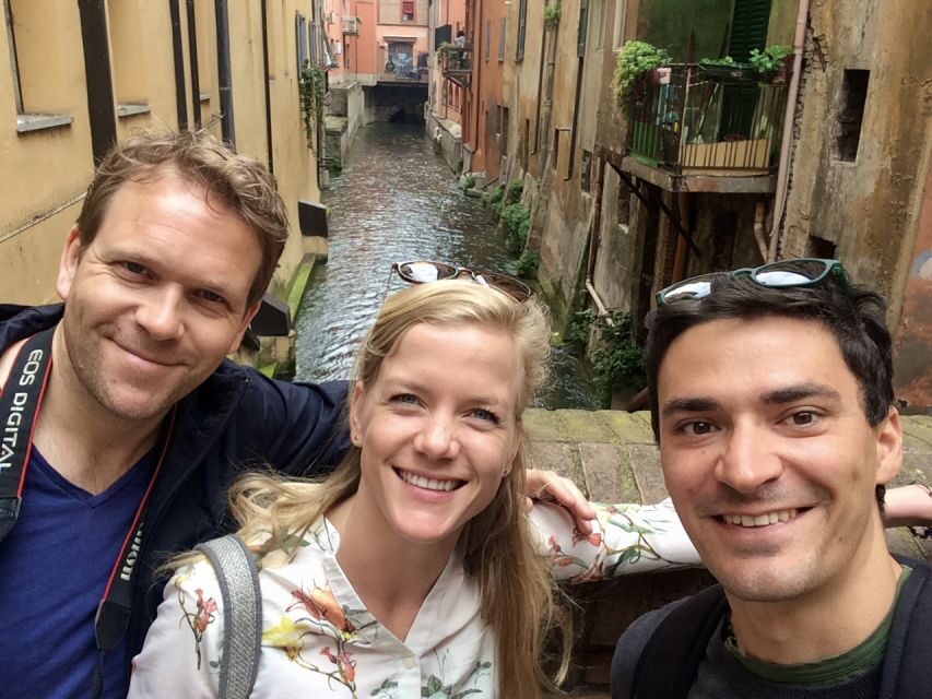 Best of Bologna: Private & Personalised Walking Experience - Bologna on foot: why portici, markets, and parks work so well