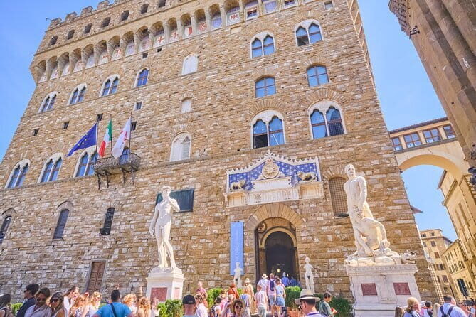 Best of Florence walking tour - monolingual small group tour - Piazza della Signoria: where politics, art, and power overlap