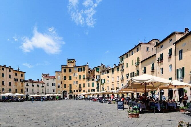 Best of Pisa, Lucca, Volterra: Small Group Tour from Florence - Lucca’s 16th-century walls and Torre Guinigi views