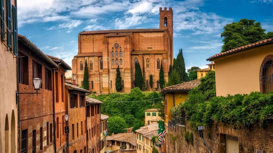 Best of Siena: Private Walking Tour with a Local - Orto Botanico: a needed reset during your walking day