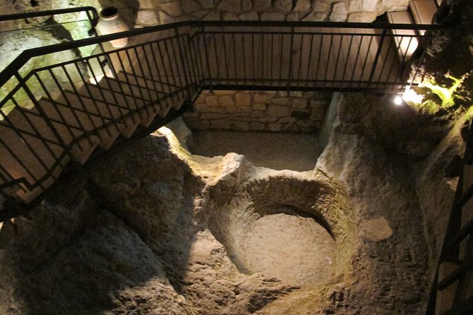 Best Orvieto Private tour with Duomo and Underground - Orvieto’s best pairing: Duomo art plus Pozzo underfoot