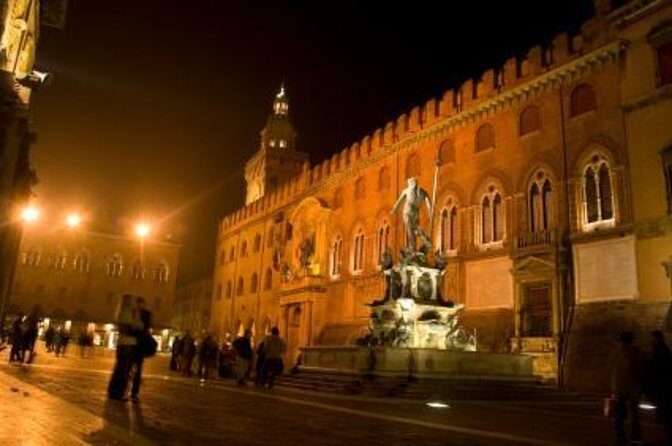 Bologna : a walk into history - Key highlights at a glance