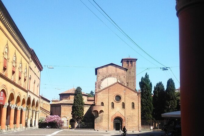 Bologna : a walk into history - Why this Bologna walk feels like the best shortcut