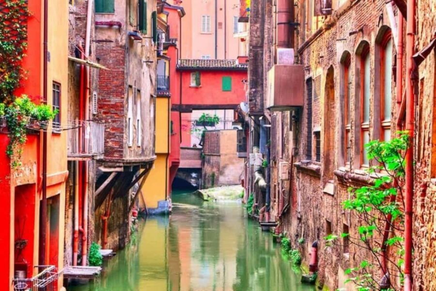 Bologna Bike Tour with Breakfast - Piazzetta della Pioggia: a short stop with a strong theme