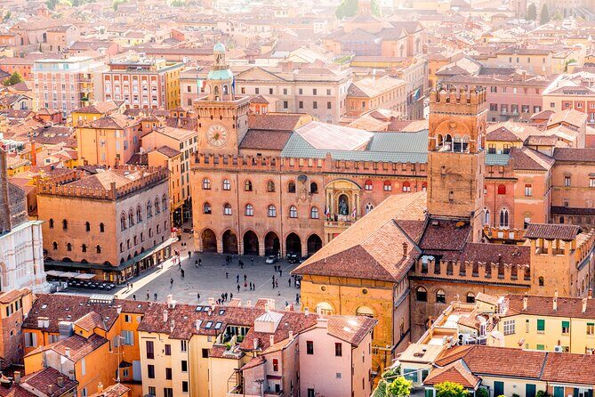 Bologna: City Walk with Audio Guide in 7 Languages on your Phone - Price Breakdown: Why $9.01 Can Be Good Value in Bologna