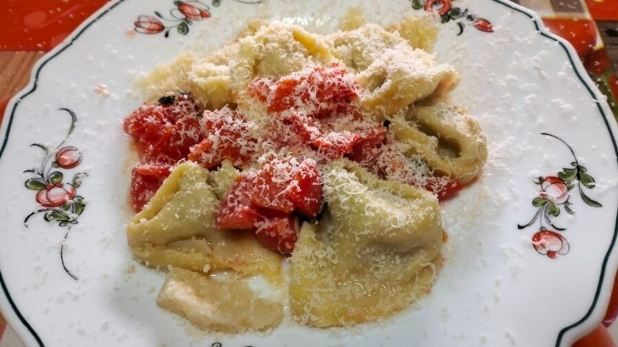 Bologna: Class dedicated to the pasta and tiramisu making - Via Lincoln to a Nonna-Style Kitchen: Where the Class Starts