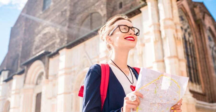 Bologna: Classic Private walking Tour - Walking Bologna’s UNESCO porticoes: what to watch for