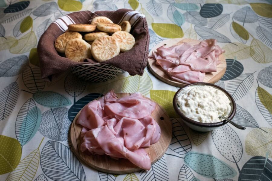 Bologna: Dining Experience at a Local's Home - The 3-course menu: what’s included and how it’s paced