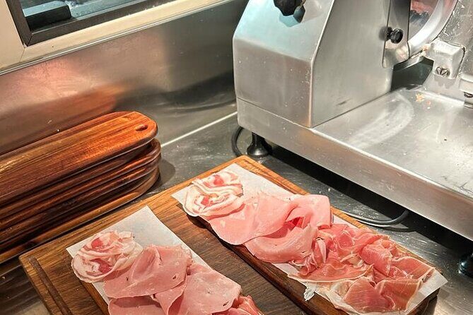 Bologna Food Tour and Enogastronomia Experience with Local Chef - Bologna Food Tour With Local Chef: Fast Taste, Not Fast Talk