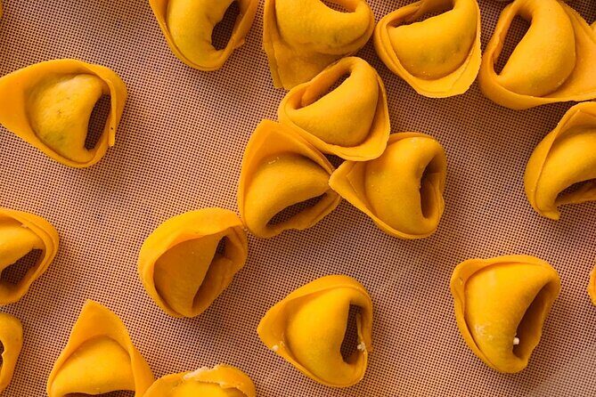 Bologna Food Tour and Enogastronomia Experience with Local Chef - Piazza Maggiore Finish: End Back Where You Started