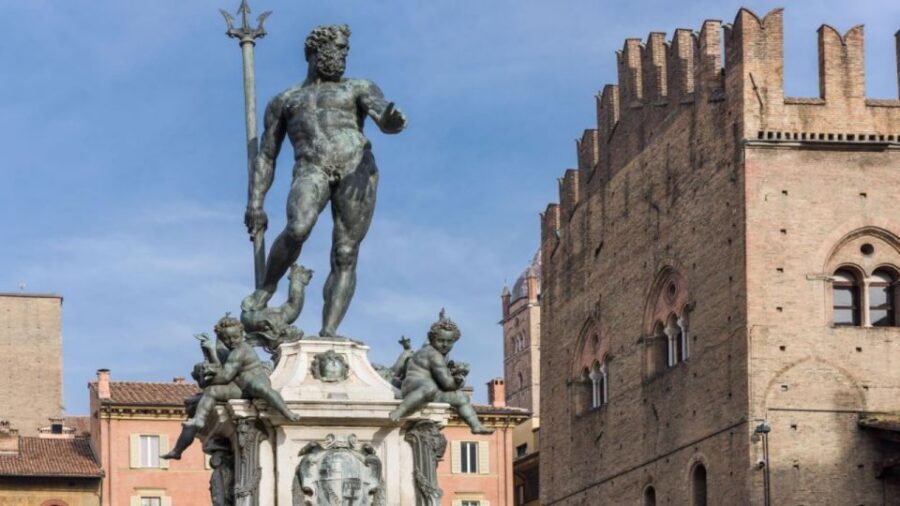 Bologna Guided Bike Tour - Getting Oriented Fast in Bologna’s City Centre