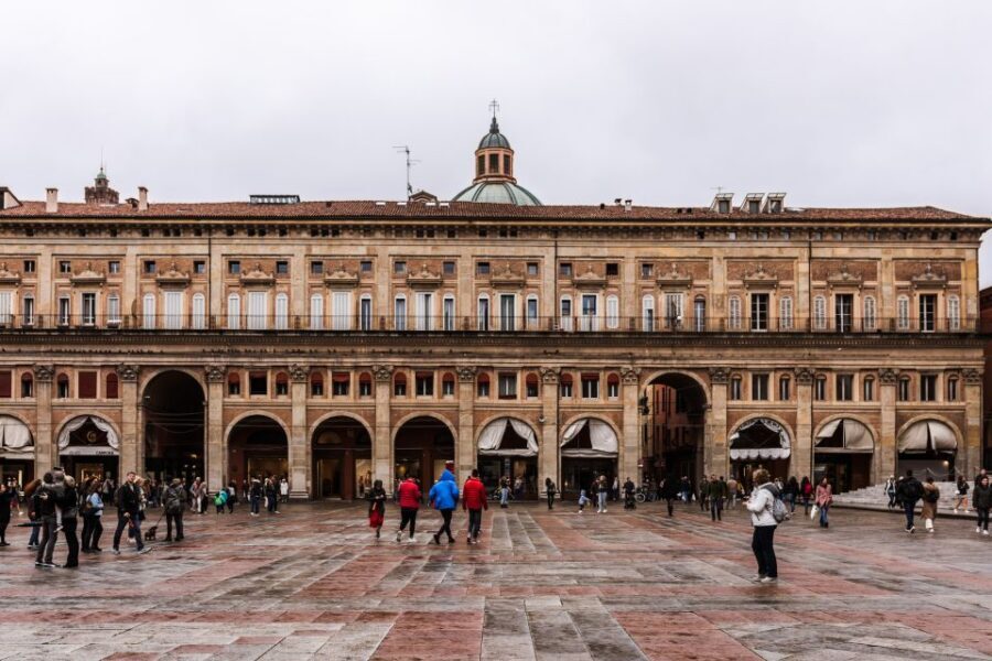 Bologna: Highlights and Hidden Gems of the City Tour - How the Bologna guide-matching actually shapes your day