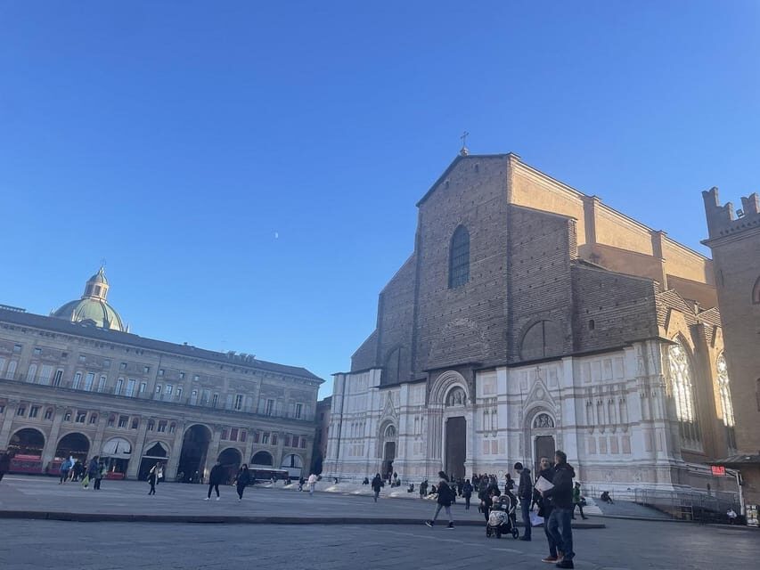 Bologna: Historical Highlights Walking Tour with Local Guide - Who this tour fits best (and who should consider other options)