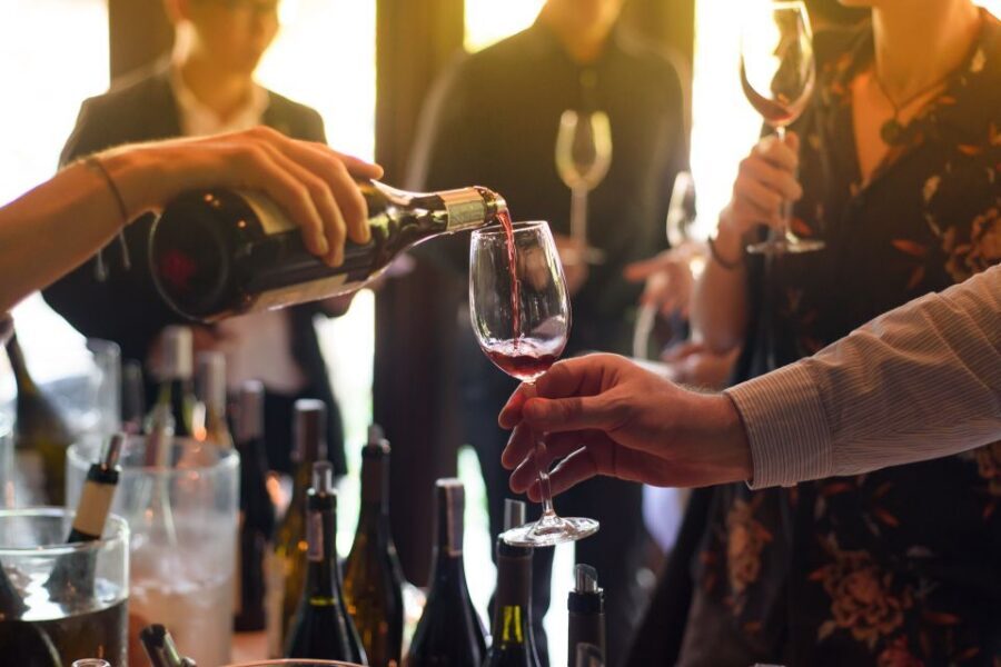 Bologna: Italian Red Wine and Food Tasting - Where You Tasting Can Happen: Rooftop Views When the Plan Changes
