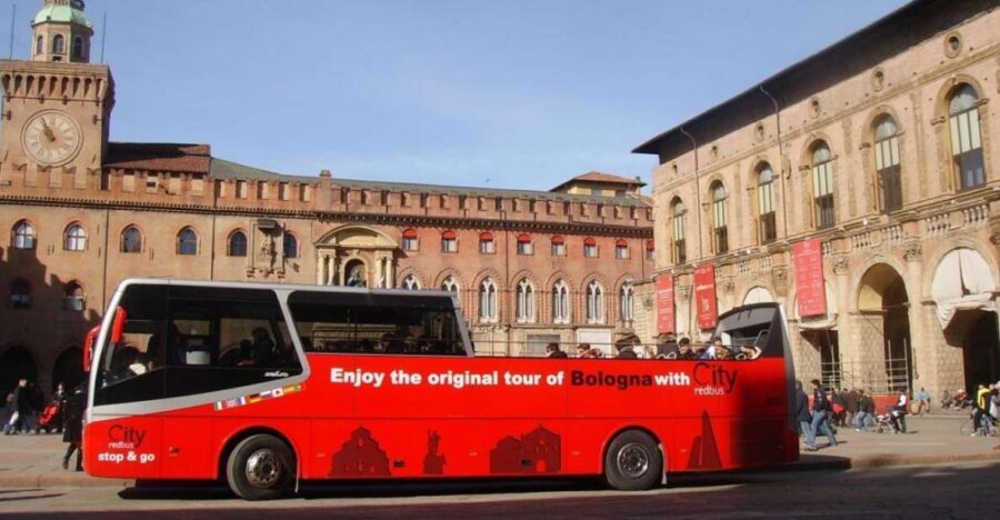 Bologna: Open Bus City Tour and Local Food Tasting - Getting on board at Fontana del Nettuno (and using the audioguide right)