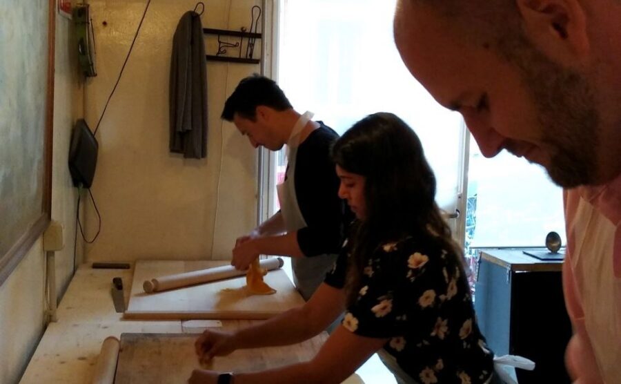 Bologna: Pasta Secrets Cooking Class with Local Expert - The sauce and broth lessons that make Bolognese taste like Bologna