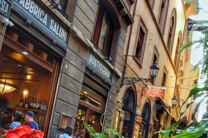 Bologna Private Food Tour Eating around the Centre - Back into Quadrilatero: Tortellini and the End-of-Tour Craving