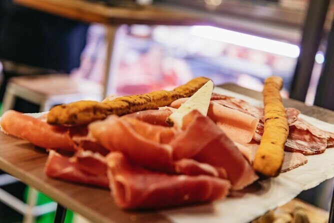 Bologna Private Food Tour Eating around the Centre - Your Guide and the Pace: Why the Experience Feels Friendly