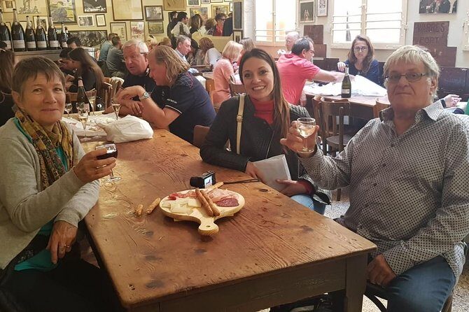 Bologna Private Food Tour Eating around the Centre - Polleria Ranocchi 1972: Tigella, Meat Sauce, and Wine