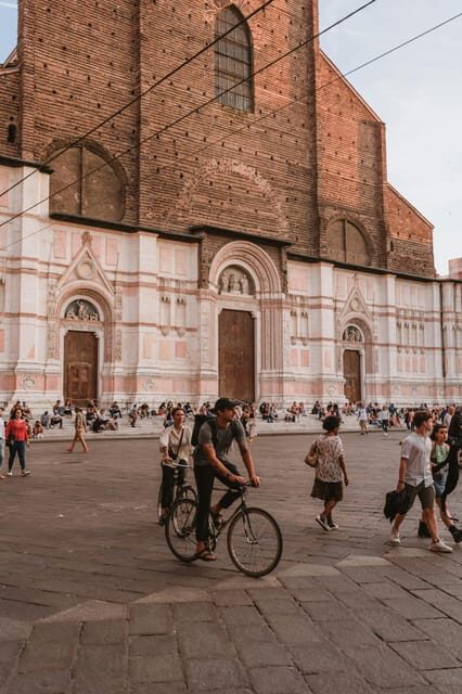Bologna: Private Top Historical Sites Guided Walking Tour - Key takeaways before you go