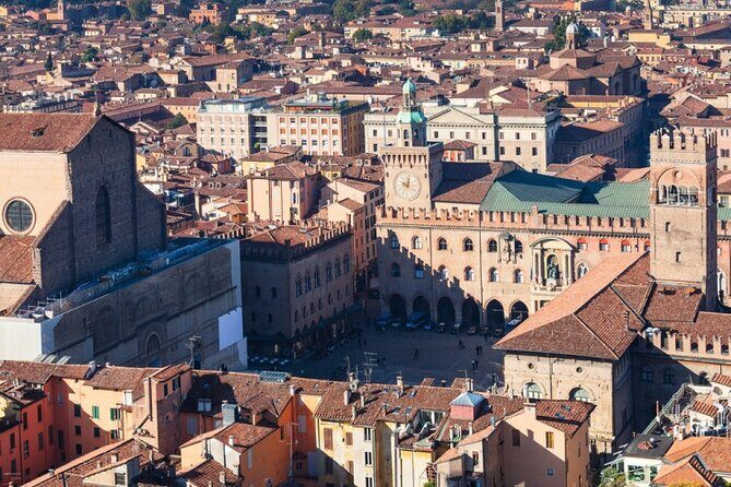 Bologna Private Walking Tour - San Petronio and the Leaning Towers: Icons With a University Angle