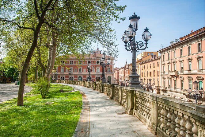 Bologna Scavenger Hunt and Highlights Self Guided Audio Tour - How the World City Trail app keeps your Bologna day easy