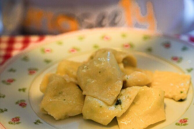 Bologna: Tagliatelle & Ragù Home Cooking Class with wine - Who this class suits best