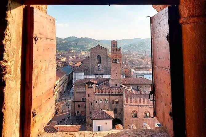 Bologna Walking Tour: Explore Top Sights & Hidden Gems - Why This Bologna Route Works So Well for First-Timers