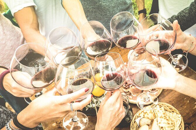 Brunello di Montalcino Wine Experience from Siena - Stop one: Montalcino at first glance—strolling streets and shops